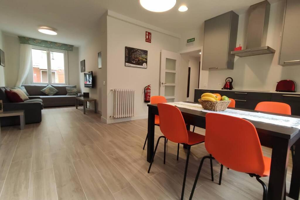 Larraina By Clabao Lägenhet Pamplona Exteriör bild